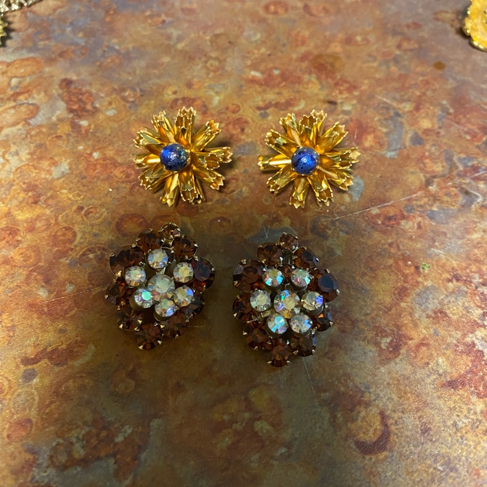 Bergere vintage gold tone earrings with bonus pair